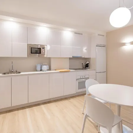 Apartment Halo Dos *