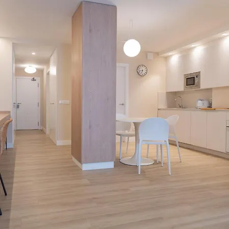 Apartamento Halo Dos *